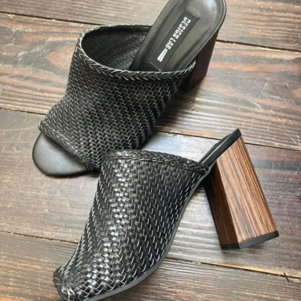 Lord & Taylor Nikky mule heels